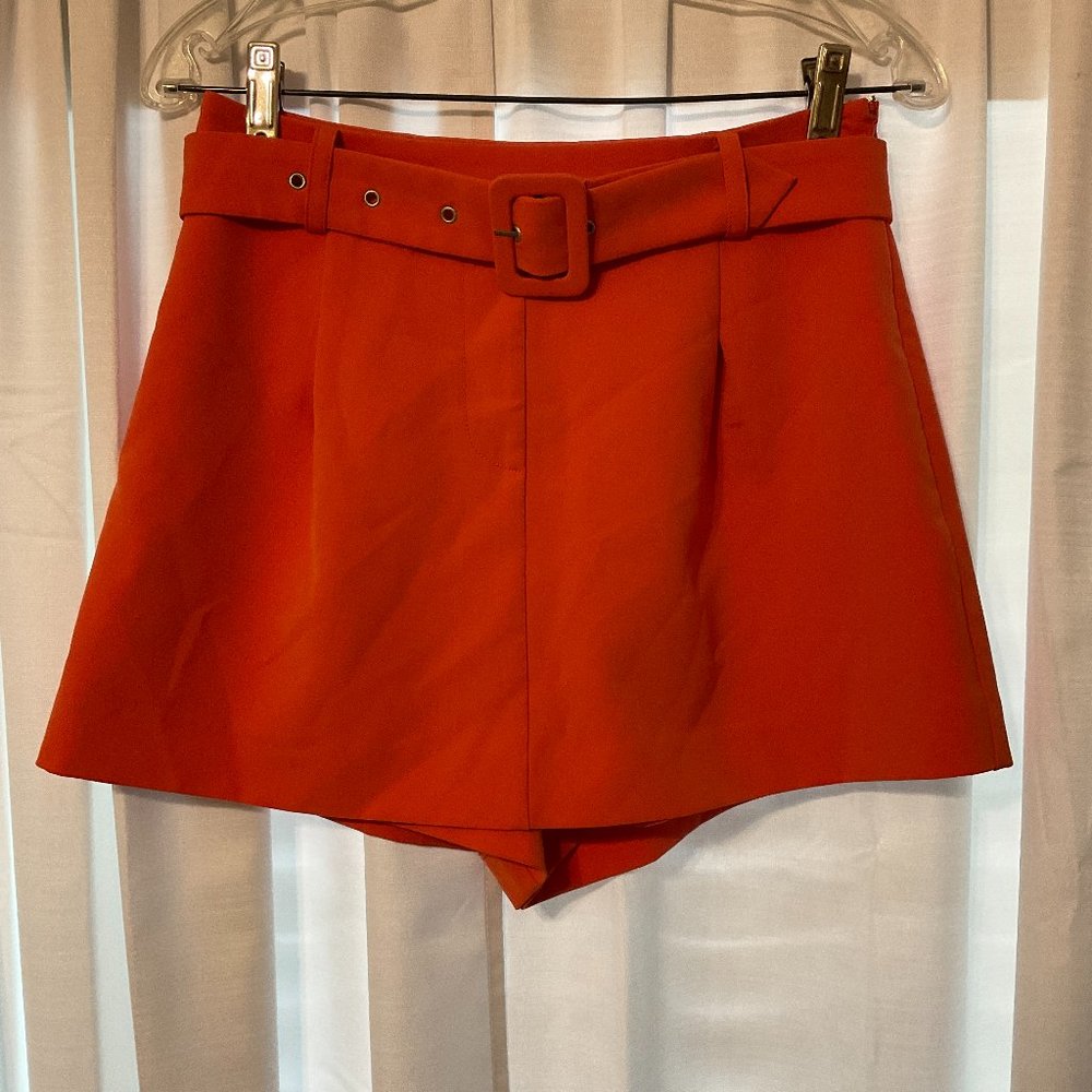 NBD Skort Orange Attached Belt Side Zipper Inverted Pleats